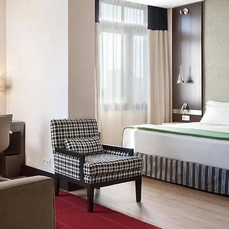 Hotel Nh Avenida Jerez 4*