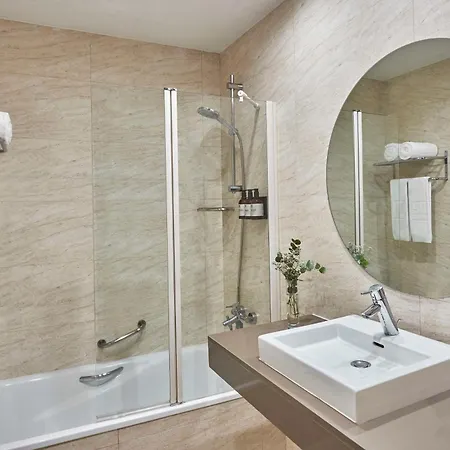Nh Avenida Jerez 4*